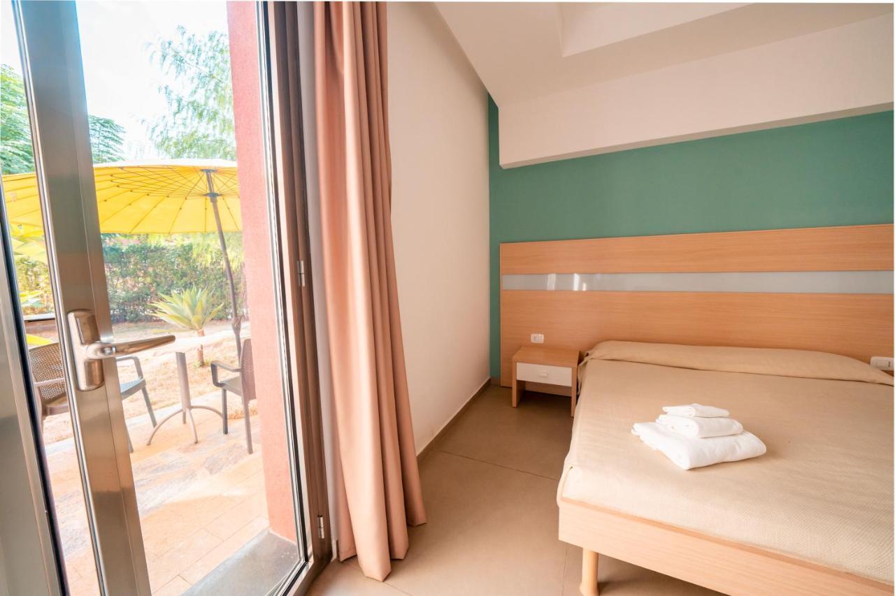 סירקוזה Albatros Hotel מראה חיצוני תמונה