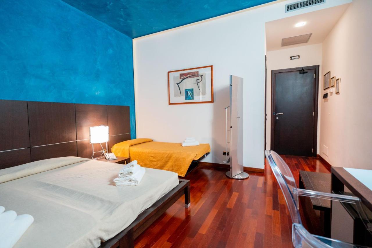 סירקוזה Albatros Hotel מראה חיצוני תמונה